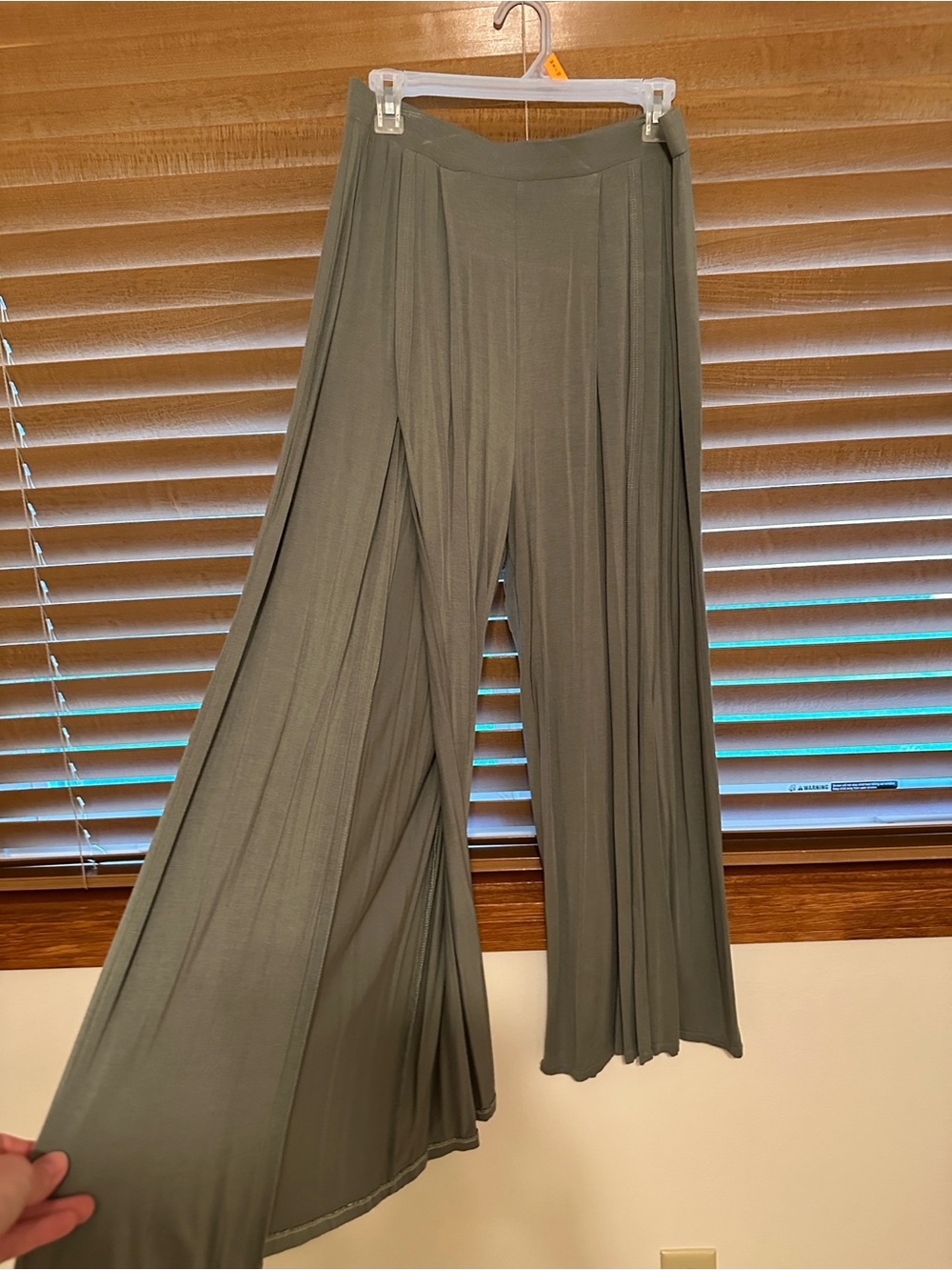 Lulu's Sage Wide-Leg Tulip Palazzo Pants